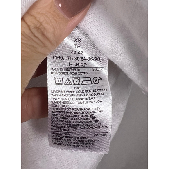 Women's GAP White Textured Cotton Short Sleeve Blouse Top XS - Picture 3 of 6